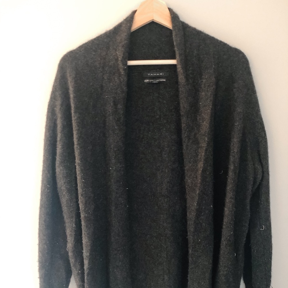 100% Cashmere Grey Sweater